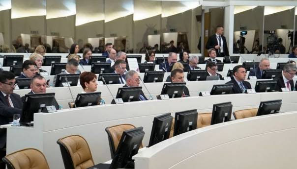 HDZ i SNSD zbog CIK-a napustili sjednicu Parlamenta BiH