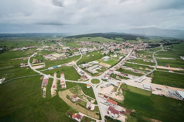HDZ izbacio dvojicu ministara i četiri zastupnika
