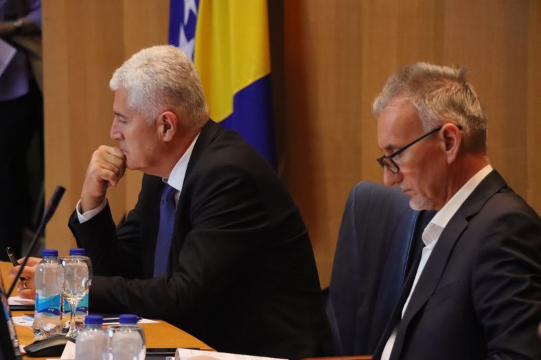 HDZ nadigran: Tražili Izborni zakon, pa se nisu vratili na sjednicu