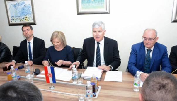 HDZ ostao bez argumenata: Hrvati nisu nezastupljeni, Dejton im ne daje trećinu pozicija