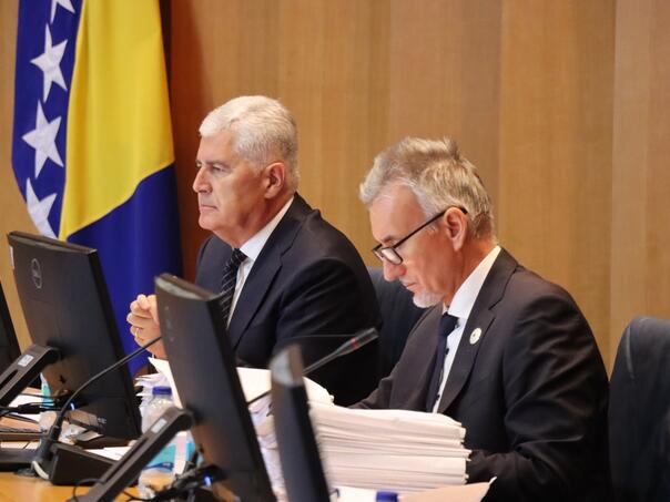 HDZ povukao prijedlog: “Čović sahranio priču o Izbornom zakonu“