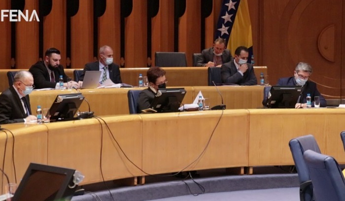 HDZ protiv stava EU: Neprihvatljivi migrantski centri širom BiH