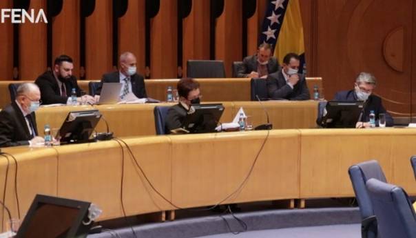 HDZ protiv stava EU: Neprihvatljivi migrantski centri širom BiH