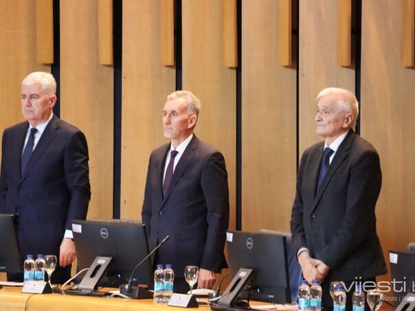 HDZ srušio kvorum i spasio Špirića smjene?