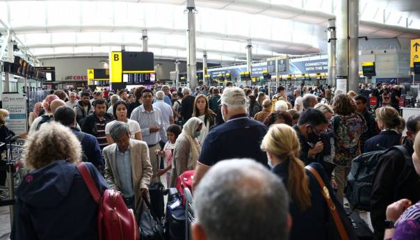 Heathrow otkazao desetine letova kojima je trebalo letjeti 10.000 putnika