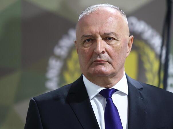 Helez čestitao Međunarodni dan pilota: Neka vam let bude siguran, horizonti otvoreni