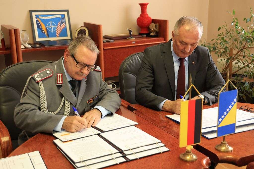 Helez i vojni ataše Njemačke u BiH potpisali Tehničke sporazume