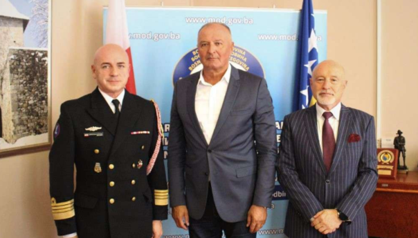 Helez - Lindenberg: Jačati odnose BiH i Poljske u resoru odbrane