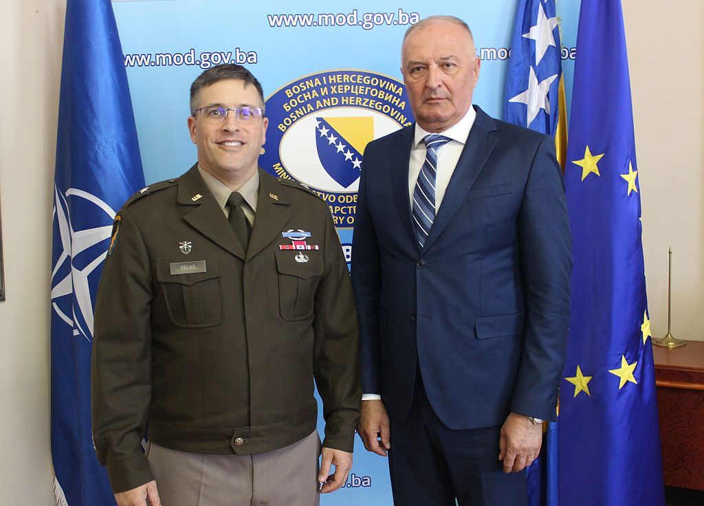 Helez nakon sastanak s generalom NATO-a: Vrijeme je za djelovanje protiv vlasti RS!
