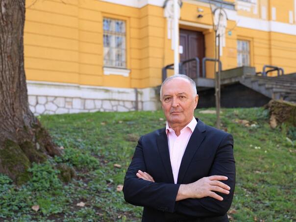 Helez: Nešić je Dodikov potrčko, RS je 2009. pristala na NATO put BiH