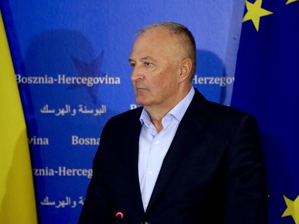 Helez o Dodiku u kasarni: Imali smo spreman bataljon, obmanuli su nas