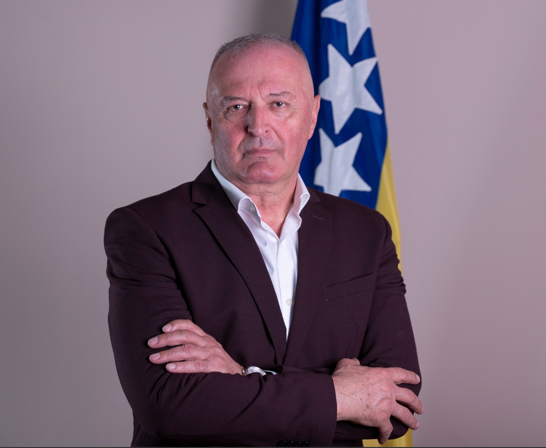 Helez: Odlazak Schmidta nije dramatičan događaj