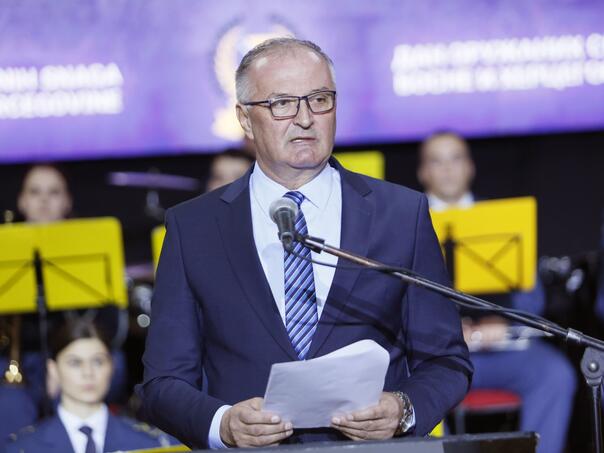 Helez: Oružane snage BiH jače nego ikad