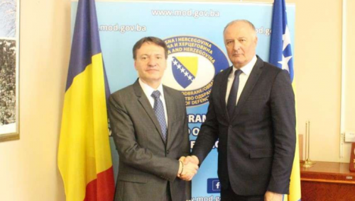 Helez - Pacuretu: Intenzivirati bilateralnu i regionalnu saradnju u oblasti odbrane
