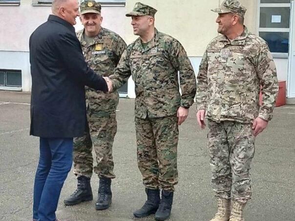 Helez postrojio vojsku u Banja Luci: Primopredaja komandanta