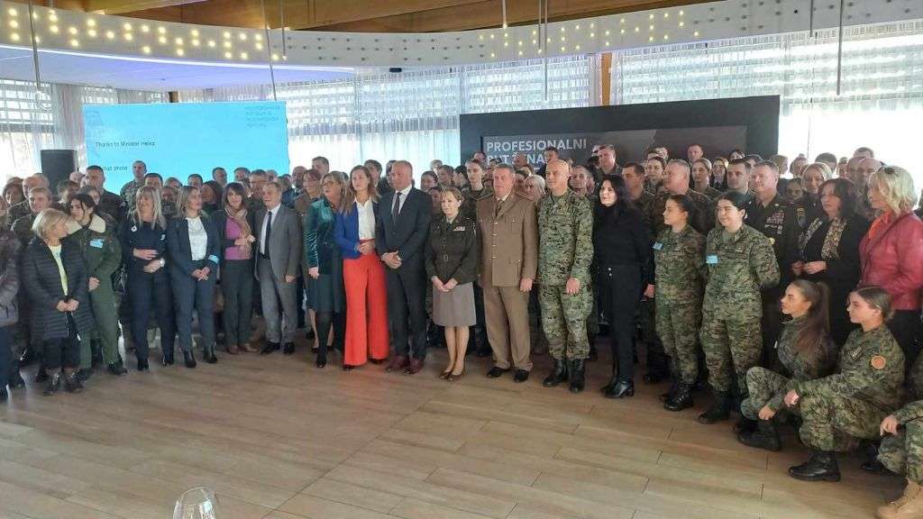 Helez sa zapovjednicom NATO-a u Banjaluci domaćin susreta pripadnika OSBiH