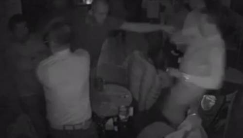 Helez se u kafiću fizički sukobio s partijskim kolegom