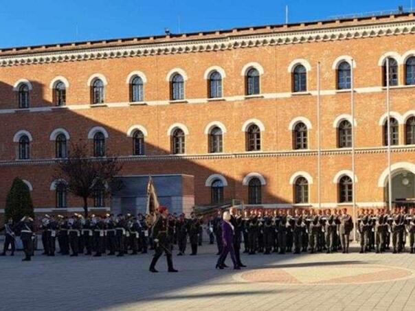 Helez - Tanner: Produžiti mandat i ojačati snage EUFOR-a u BiH