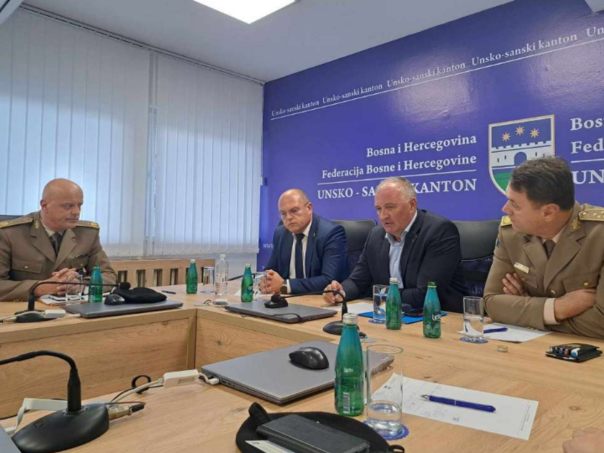 Helez u Bihaću: Armija RBiH i 5. korpus su nastali iz naroda