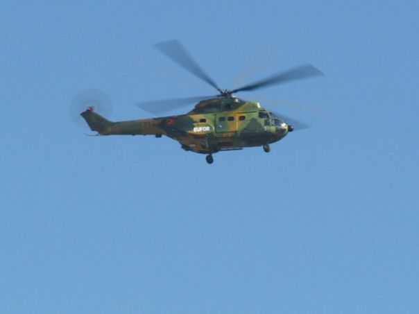 Helikoper EUFOR-a u niskom letu kružio iznad Brčkog