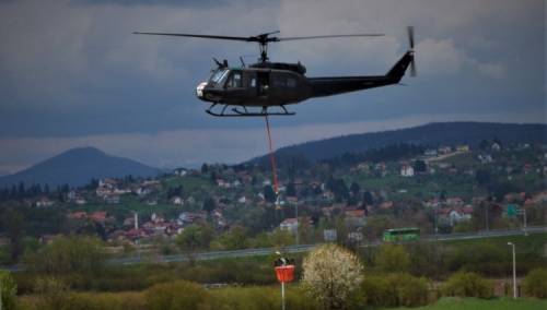 Helikopter gasio požar kod Mostara, vatra još gori