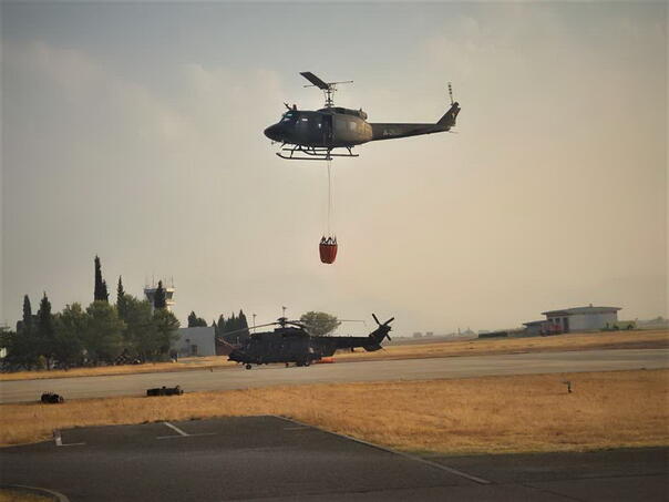 Helikopter OSBiH nastavlja angažman na pomoći gašenja požara u Crnoj Gori