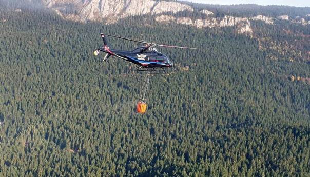 Helikopteri gase požar na planini Stolac u RS