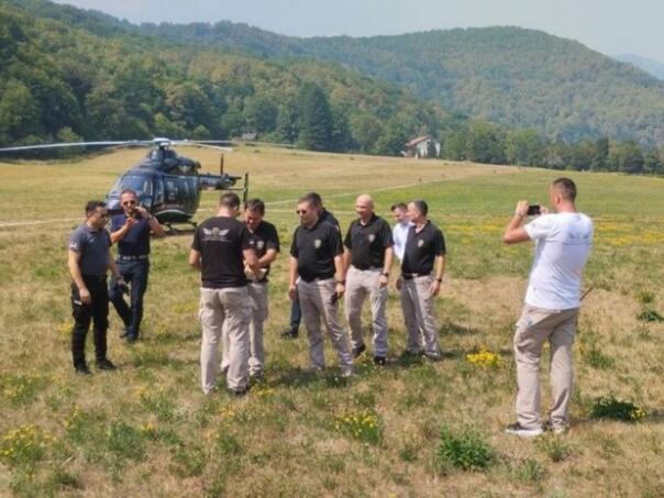 Helikopteri iz Srbije stigli na Tjentište