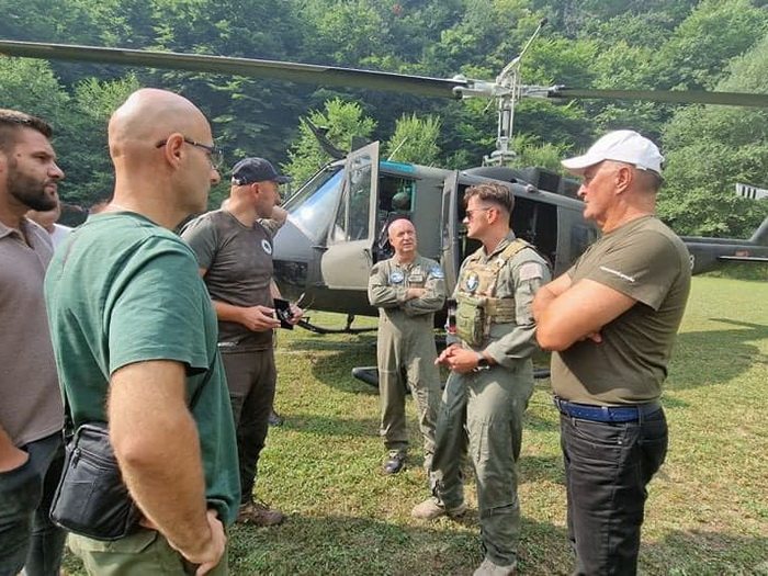 Helikopteri Oružanih snaga BiH gase požare u blizini Bugojna