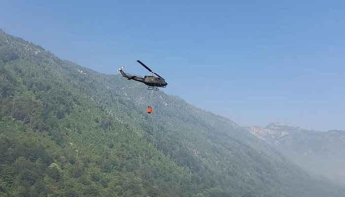 Helikopteri OS BiH spremni za pomoć u gašenju požara u Neumu