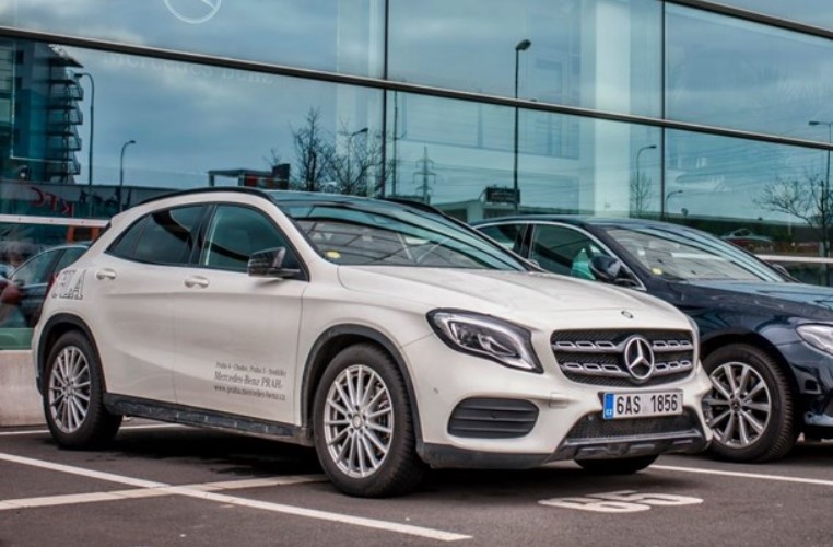 Hercegovac svake godine kupuje novi auto: "Ljubav prema Mercedesu u krvi"