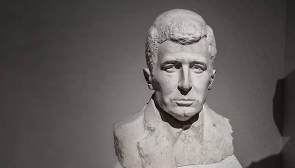 Hercegovački umjetnik izradio bistu Dragana Čovića