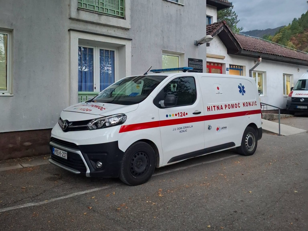 Zajedničkom intervencijom policajaca i ljekara u Konjicu spašen život žene