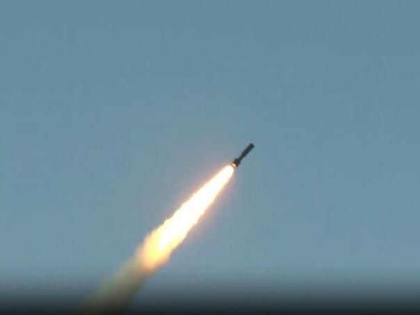 Hezbolah tokom noći lansirao preko 50 raketa na Izrael