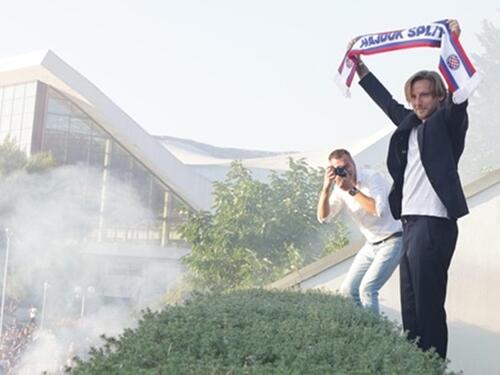 Hiljade navijača dočekale Ivana Rakitića na Poljudu