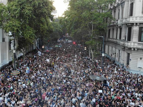 Hiljade Argentinaca protestovalo protiv Mileijevih izjava o femicidu