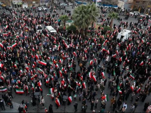 Hiljade Iranaca izašle na ulice u znak podrške vlastima