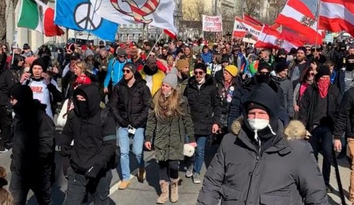 Hiljade ljudi na protestima protiv mjera u Beču
