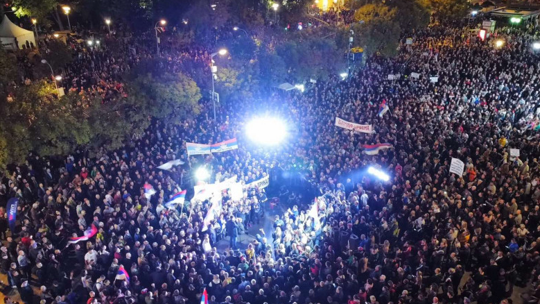 Hiljade ljudi na protestima u Banjaluci, traže ponovno brojanje