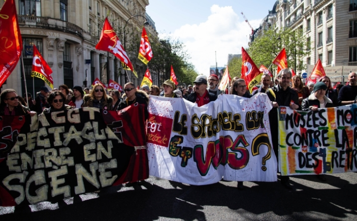 Hiljade ljudi na protestima u Parizu protiv penzione reforme, izbili i neredi