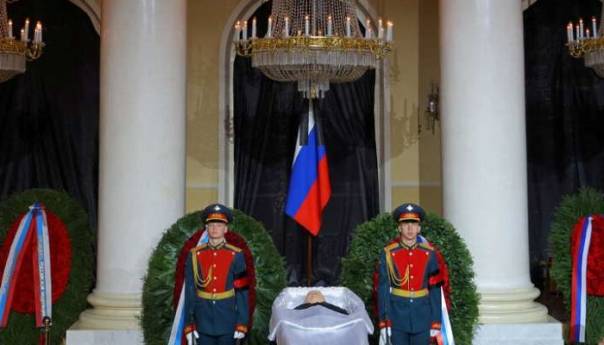 Hiljade ljudi na sahrani Mikhaila Gorbacheva