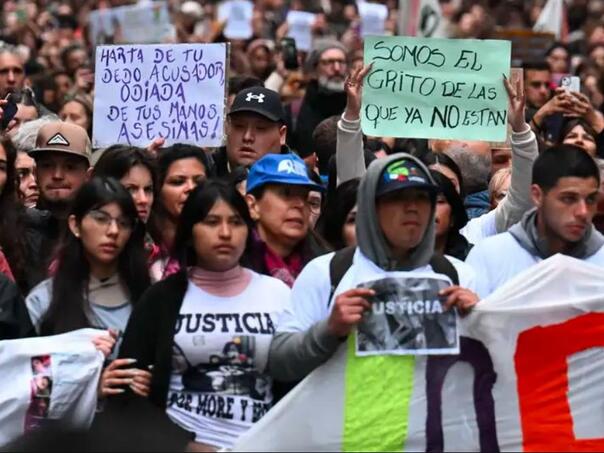 Hiljade ljudi na ulicama Buenos Airesa zbog ubistva tri mlade žene