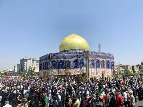 Hiljade ljudi na ulicama širom Irana: 'Spremite sebi kovčege'