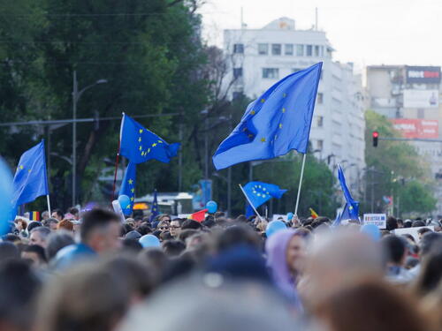 Hiljade ljudi protestvovalo u Bukureštu: Nećemo unazad, prema Rusiji