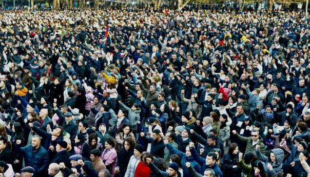 Hiljade na protestima u Karabahu protiv azerbejdžanske blokade