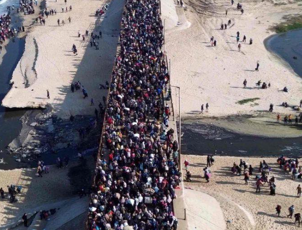 Hiljade Palestinaca se vraćaju na prostor gdje je uništeno skoro 200.000 zgrada