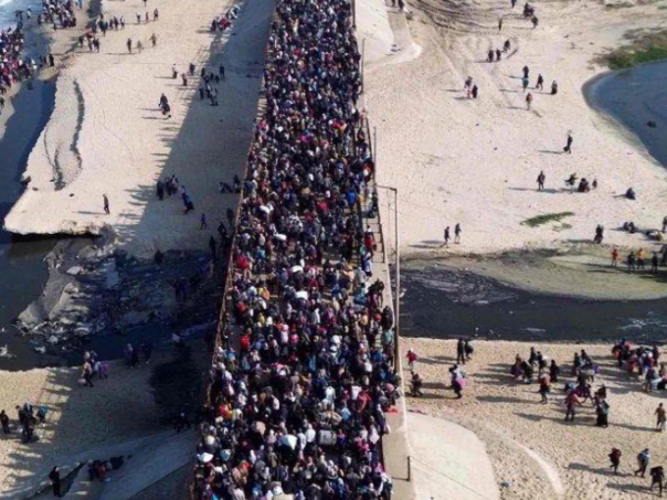 Hiljade Palestinaca se vraćaju na prostor gdje je uništeno skoro 200.000 zgrada