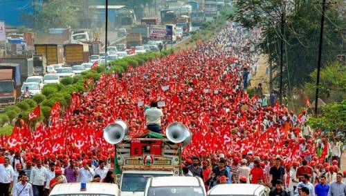 Hiljade policajaca raspoređeno u New Delhiju zbog protesta poljoprivrednika