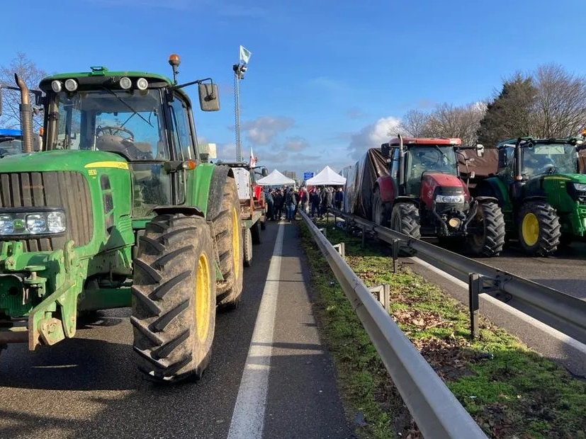 Hiljade poljoprivrednika protestuju zbog sporazuma o slobodnoj trgovini