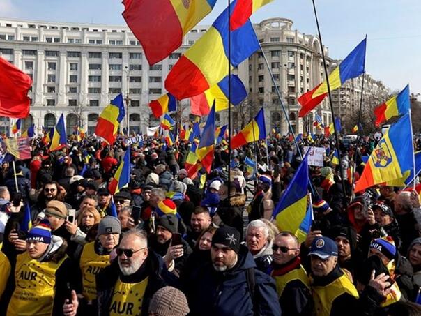 Hiljade Rumuna na ulicama: Hvala, JD Vance